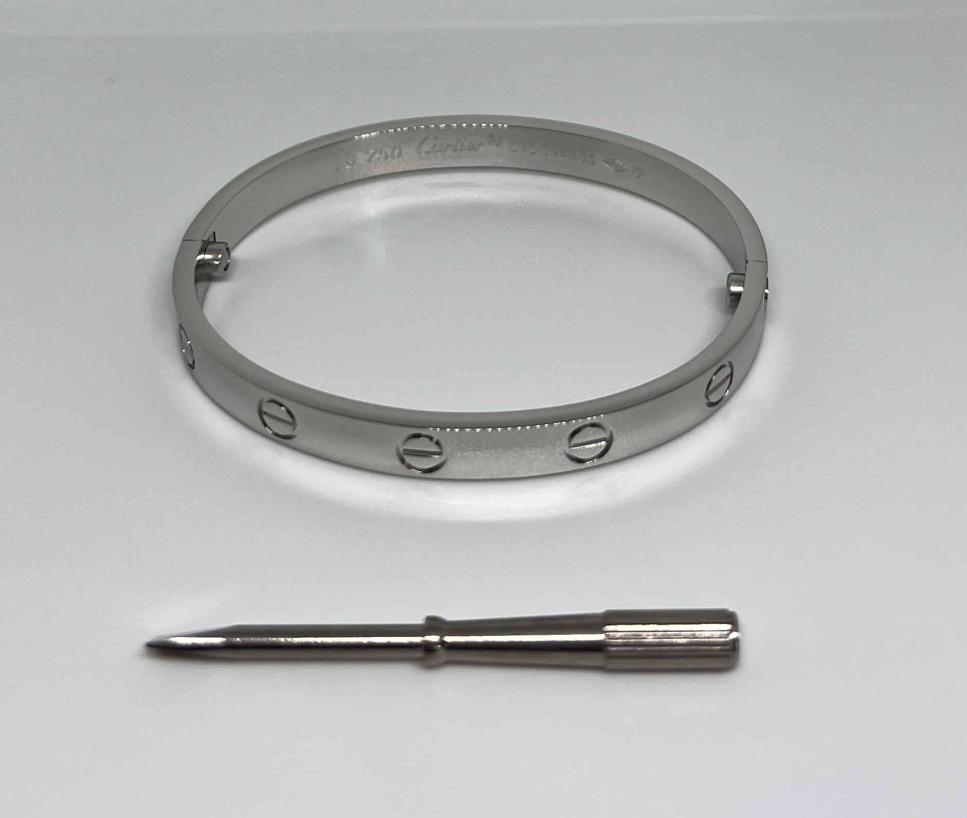 White Gold Bangle Bracelet